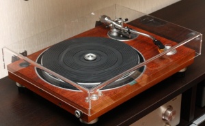 Крышки пылезащитные для аудиотехники и винила, проигрывателей