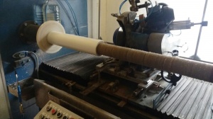 Поперечная резка рулона пленки