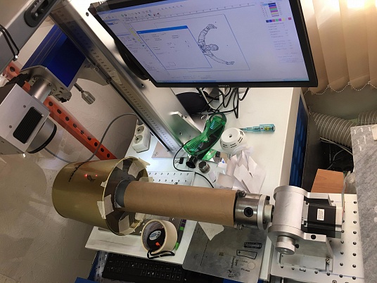 Гравировка на радиусных изделиях