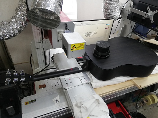 Гравировка на гитаре