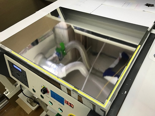 Изготовление зеркальных табличек