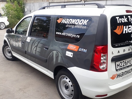 Брендирование автомобиля компании "hankook@
