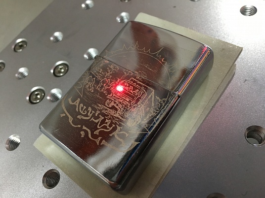 Гравировка на зажигалке