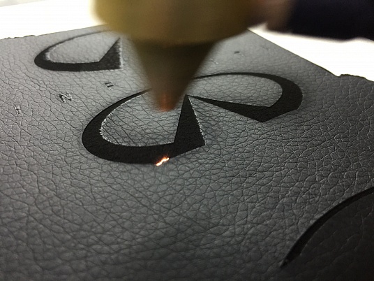 Гравировка на коже