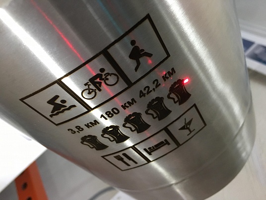 Гравировка на радиусных изделиях