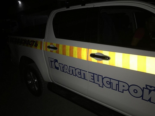 Брендирование автомобилей сопровождения прикрытия под ключ