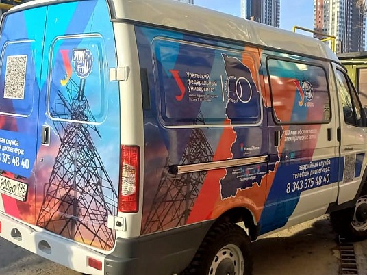 Оклейка машины пленкой